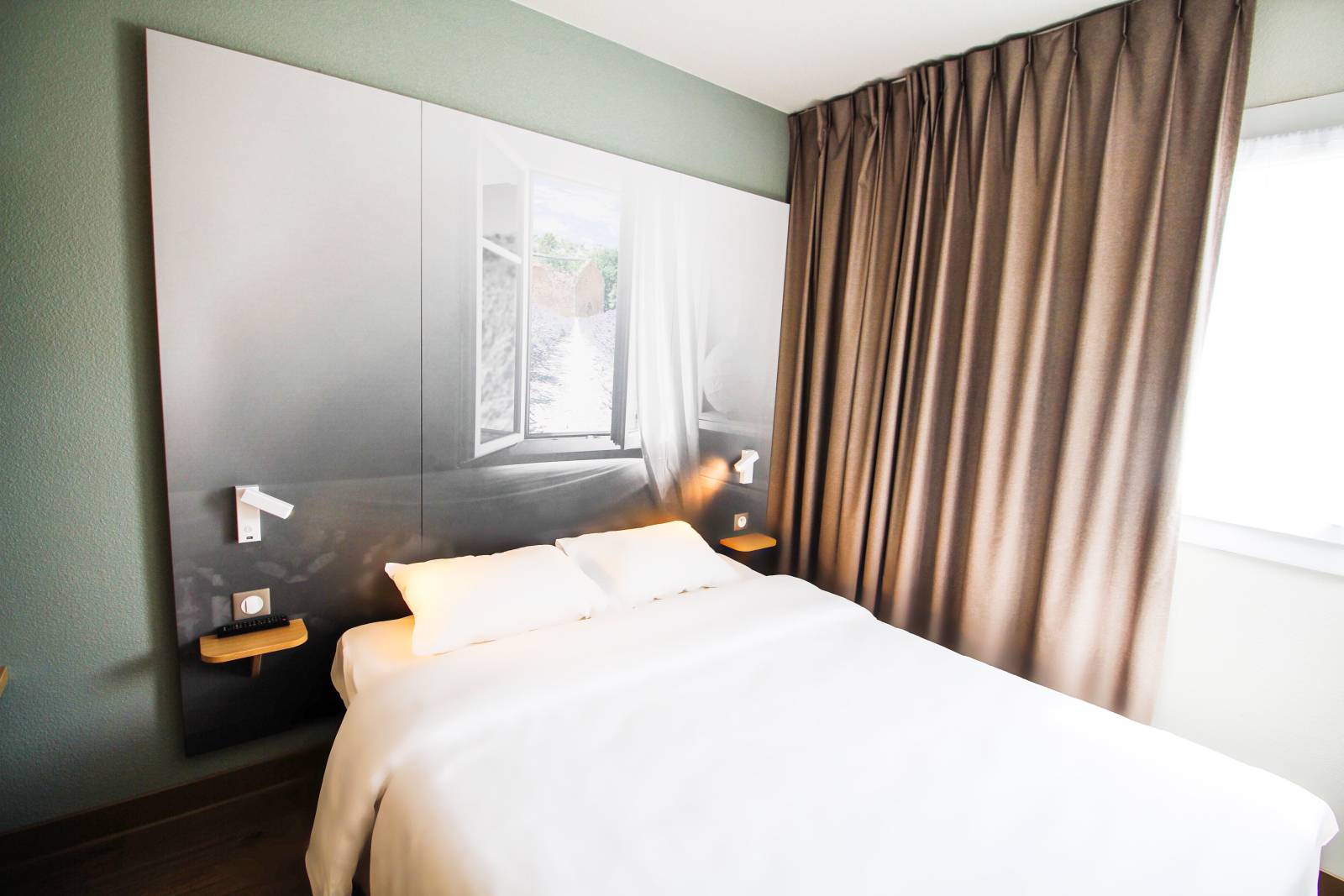 La chambre business de l'hôtel B&B Montélimar Sud à Montélimar