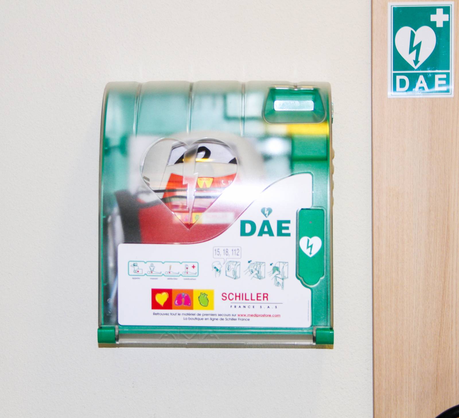 Le défibrillateur de l'hôtel B&B Montélimar Sud