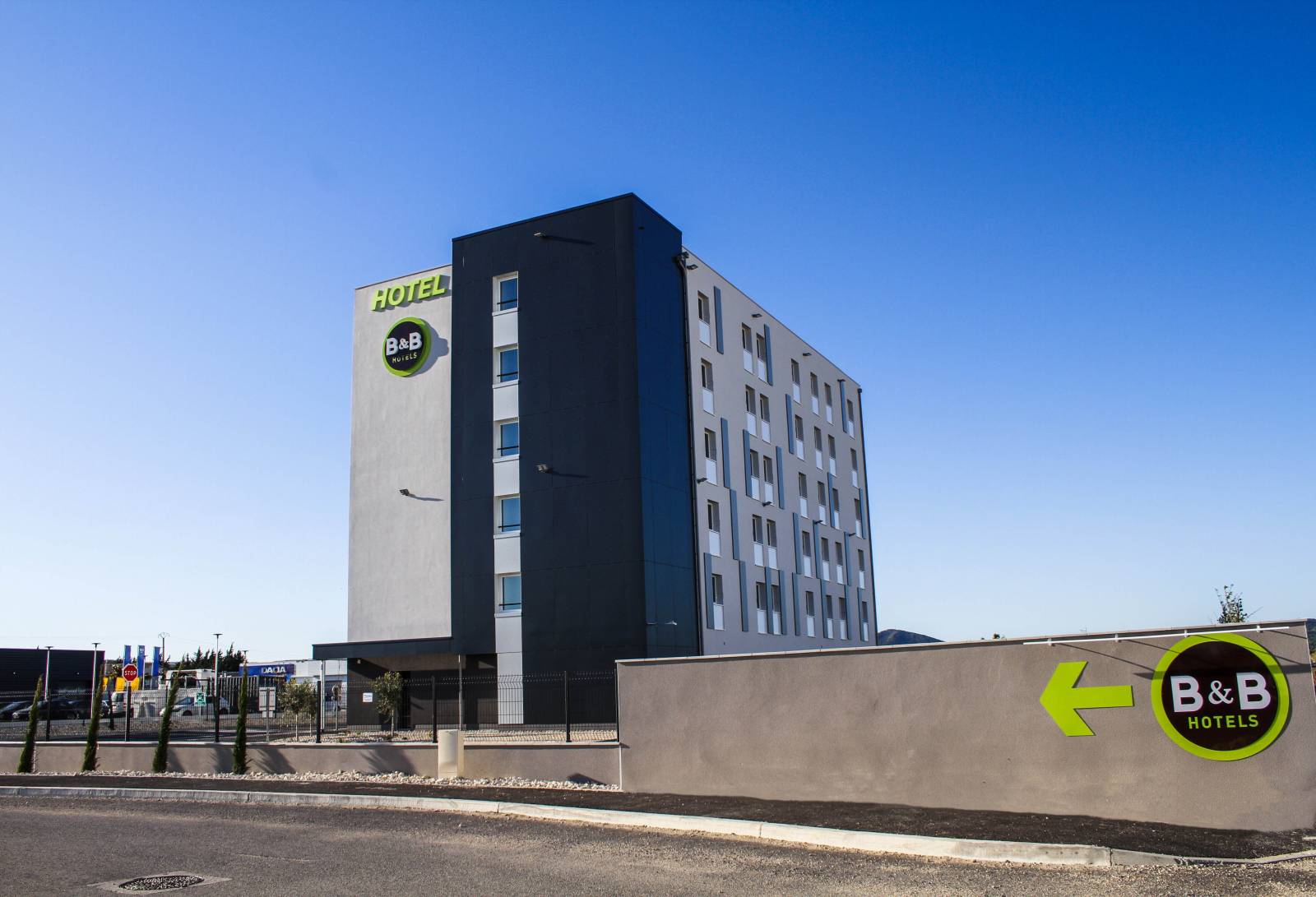 L'hôtel étape à Montélimar à votre arrivée