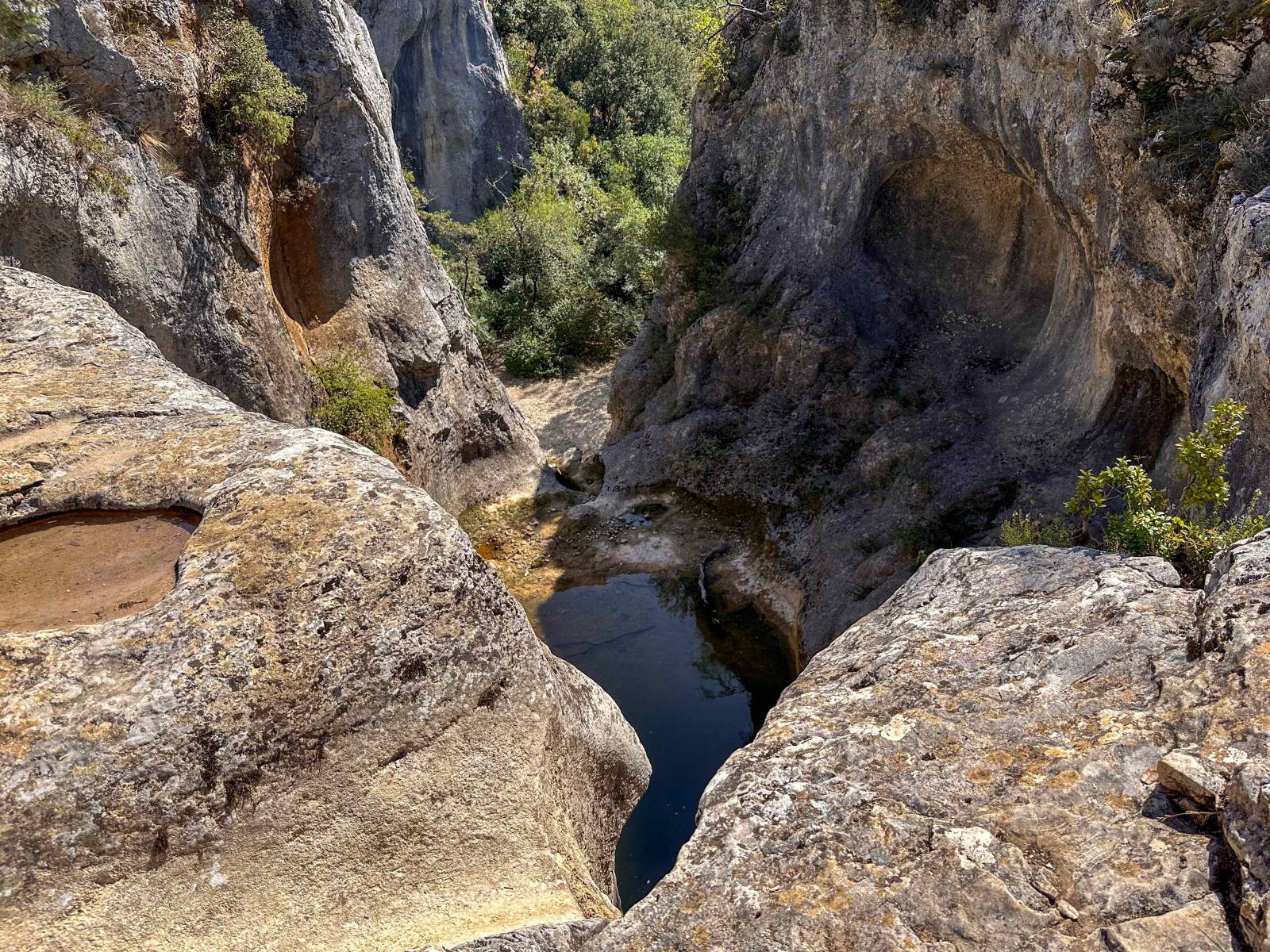 Le Gour de la Sompe en été presque à sec