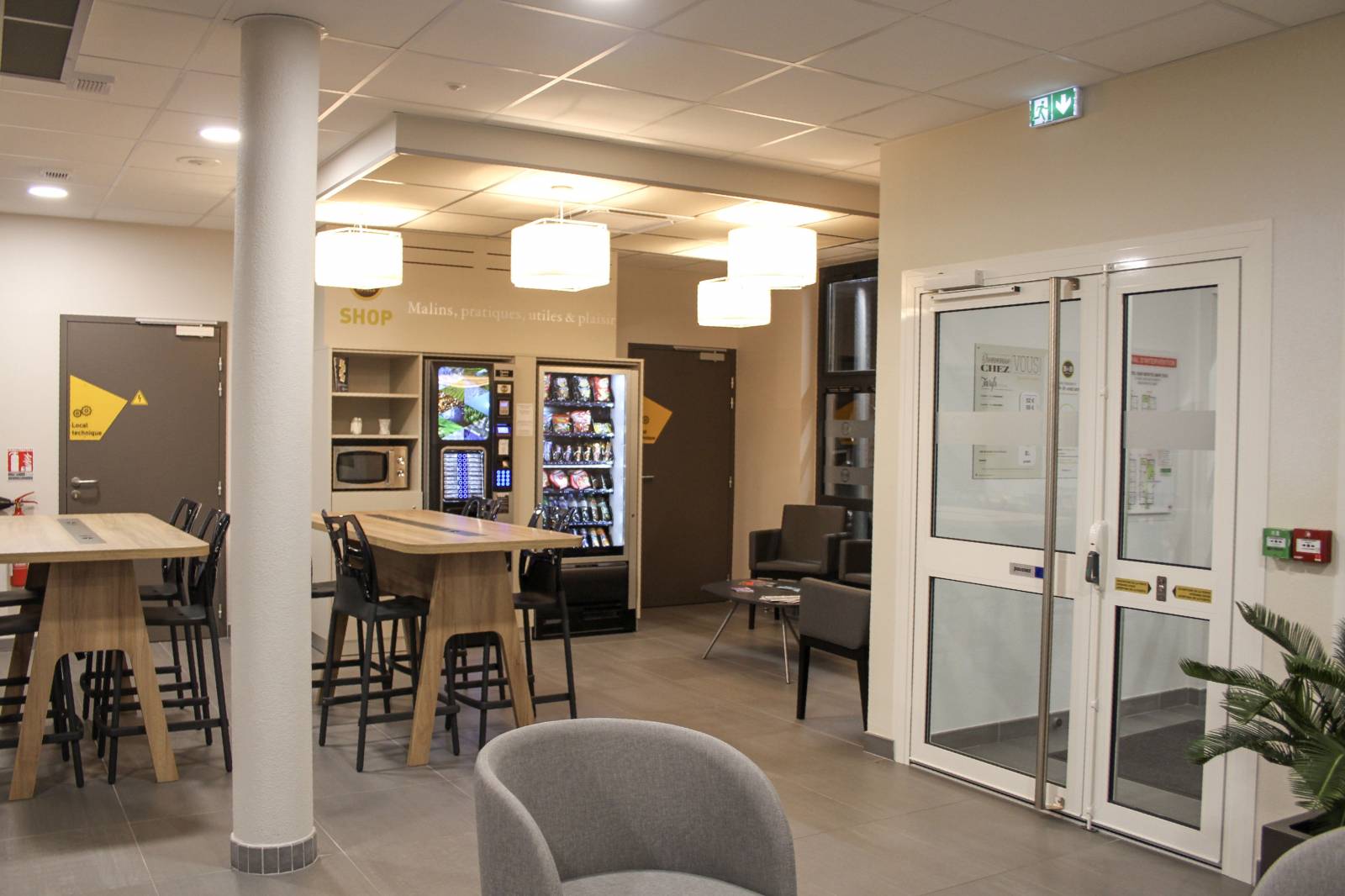 Le coin Snack de l'hôtel B&B Montélimar Sud à Montélimar