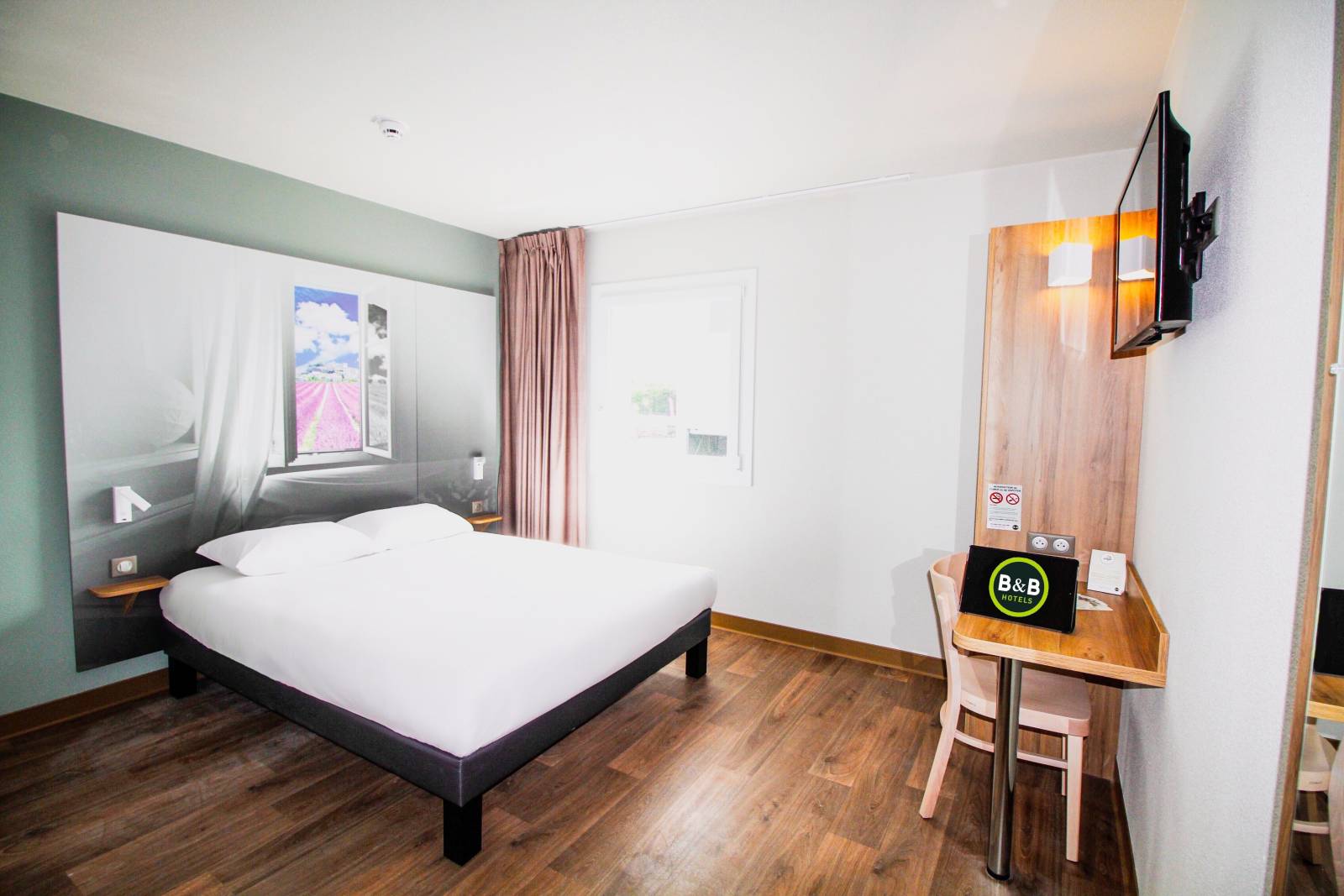La chambre pmr du B&B HOTEL Montélimar Sud à Montélimar