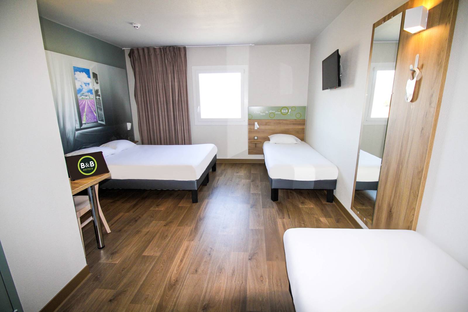 La chambre pour 4 personnes du B&B HOTEL Montélimar Sud à Montélimar