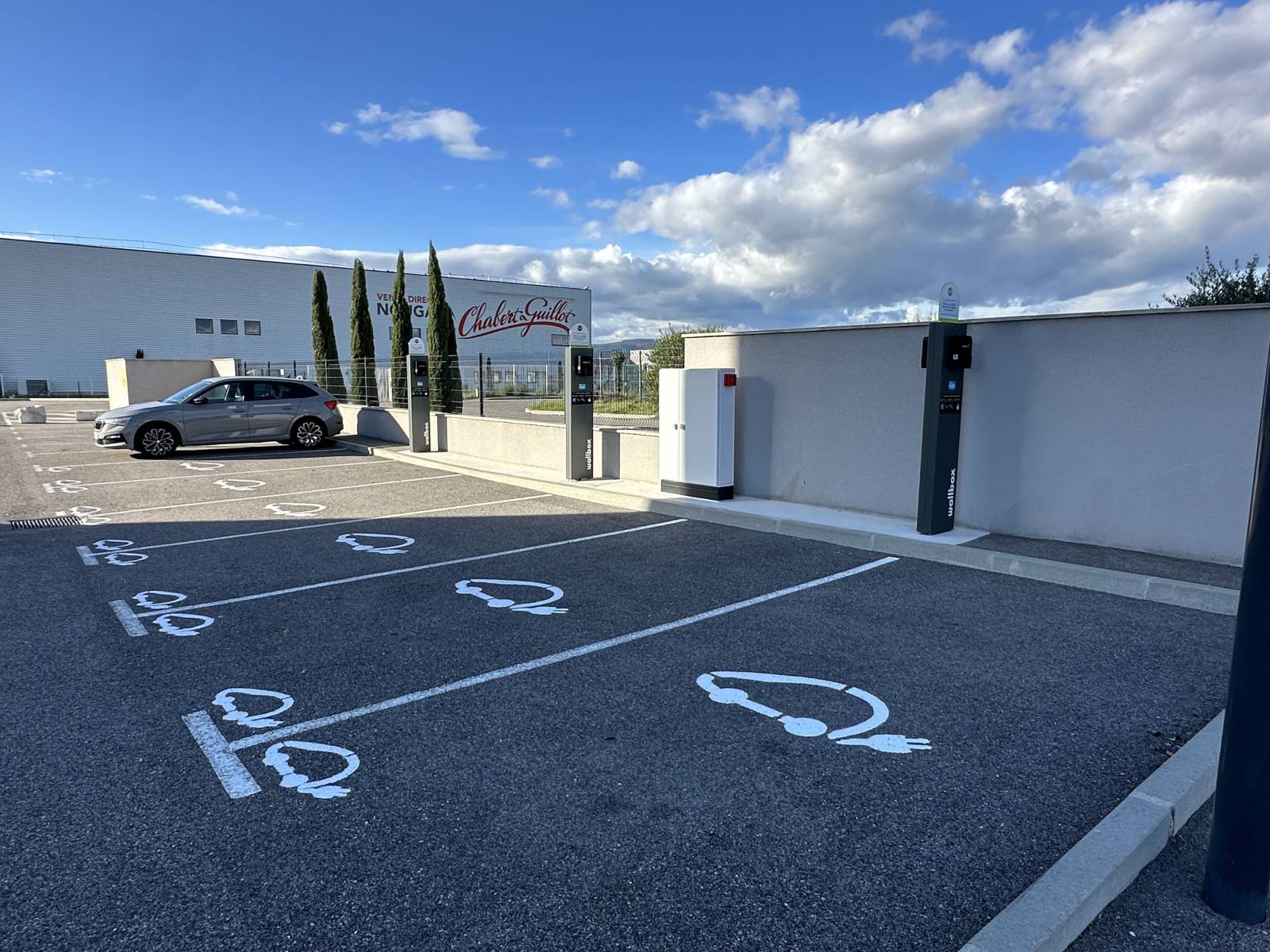 Les bornes de recharge du B&B HOTEL Montélimar Sud à Montélimar