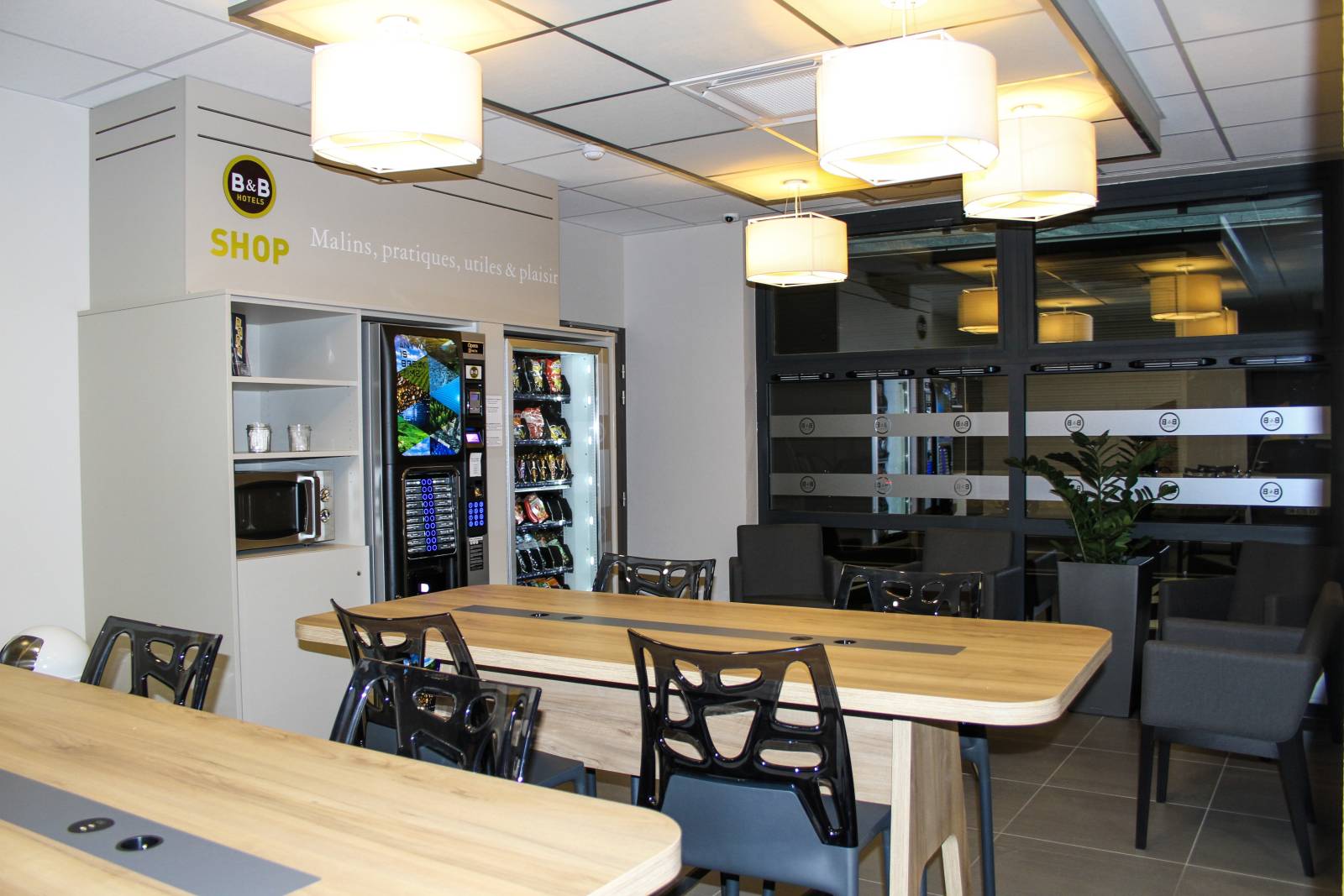 Le coin des distributeurs snacking parfait pour une collation à toute heure.