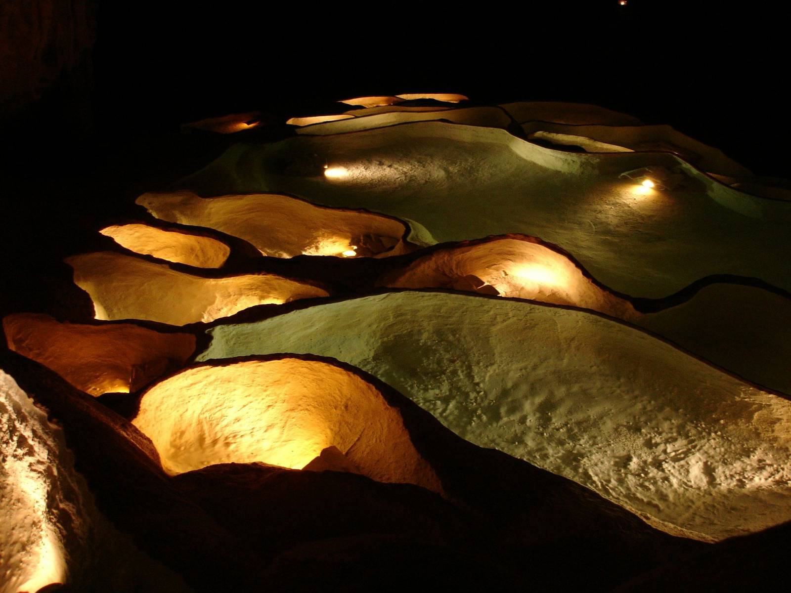 La grotte Saint Marcel à Bidon