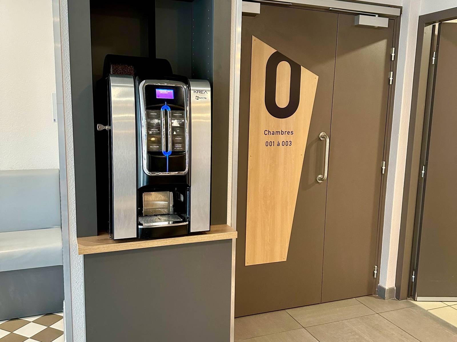 La deuxième machine Kréa du B&B HOTEL Montélimar Sud à Montélimar