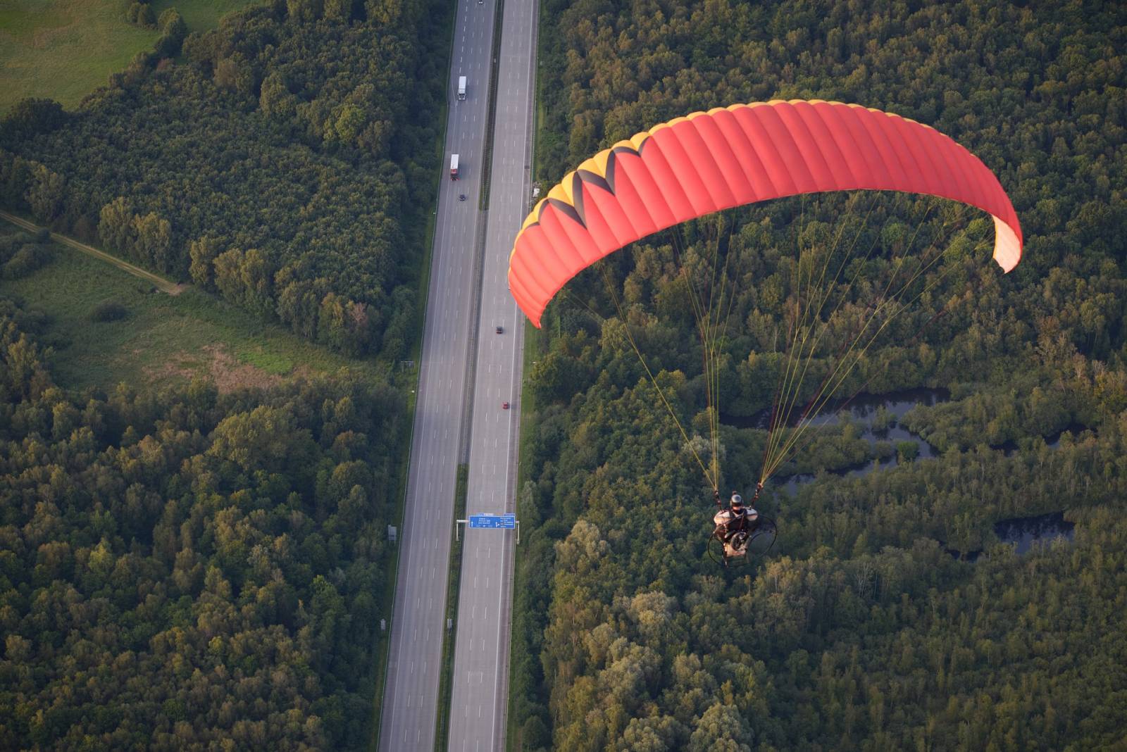 Une voile de Parapente à Marsanne