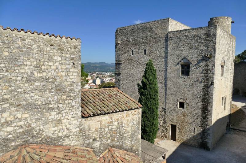 Vue du château des Adhemars à Montélimar